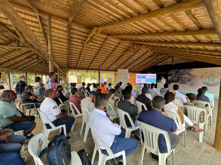 Foto 1. Medio Ambiente y PROMICHES inician el monitoreo de la Temporada de Anidacion de Tortugas Marinas 2024