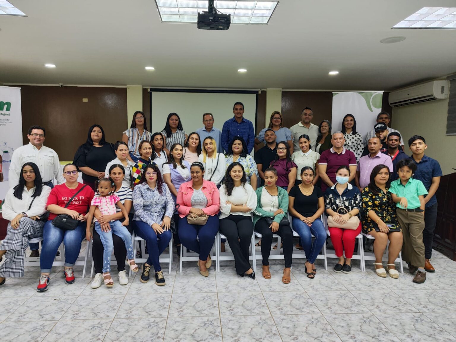 Con 50 participantes seleccionados entre mas de 100 solicitudes el programa proporciona asesorias especializadas facilitadas por la Universidad Politecnica de Madrid UPM